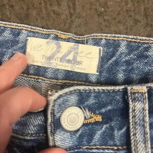 Free People relaxed ankle jeans sz 24